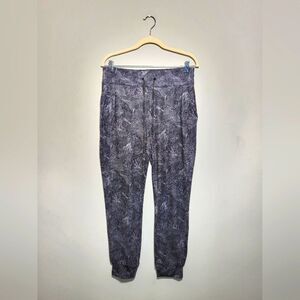 RACHEL ZOE NWOT Joggers | Abstract Black and White | size Medium